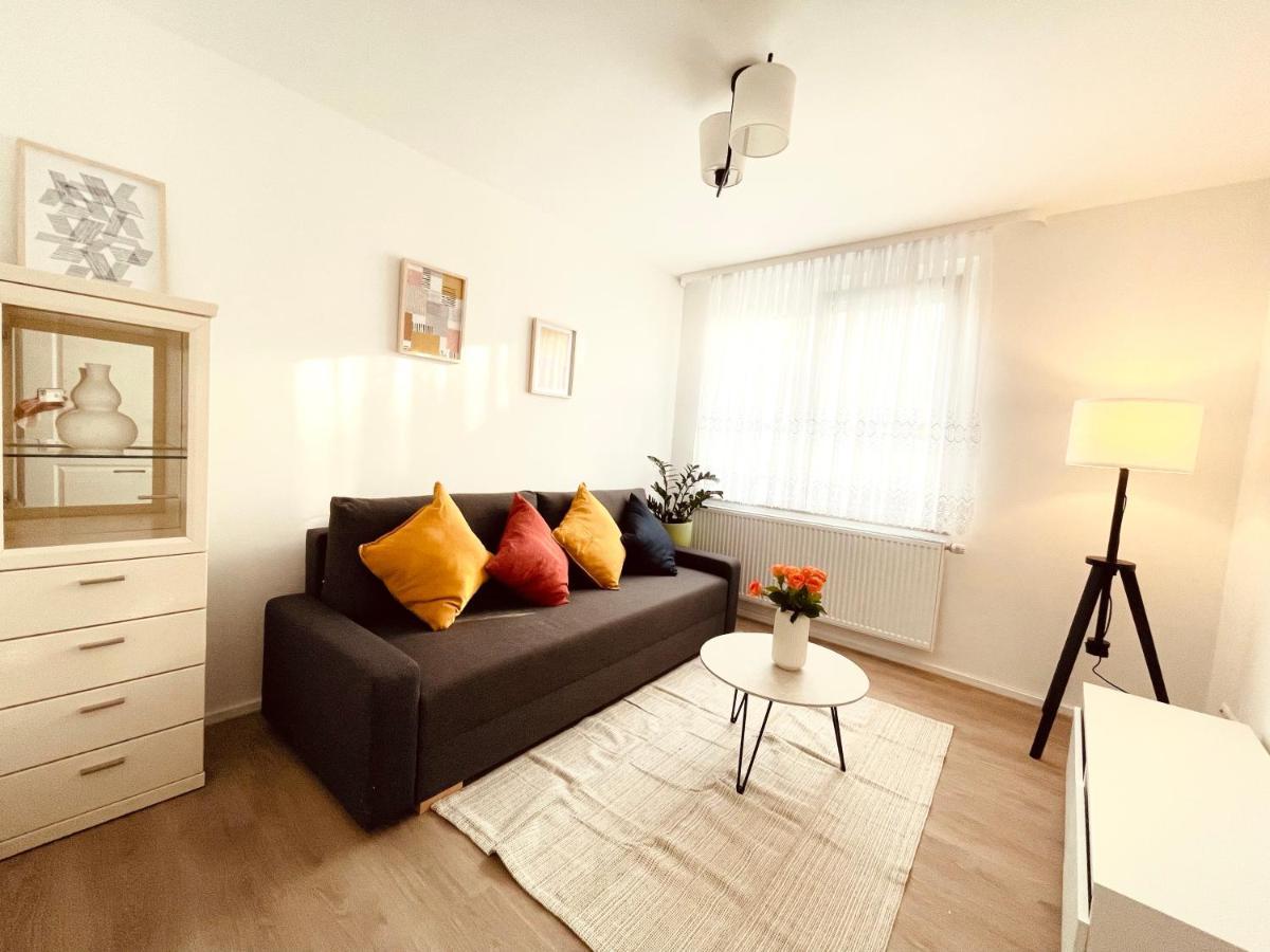Frisch Renoviertes Und Charmantes Apartment สตุตการ์ต ภายนอก รูปภาพ